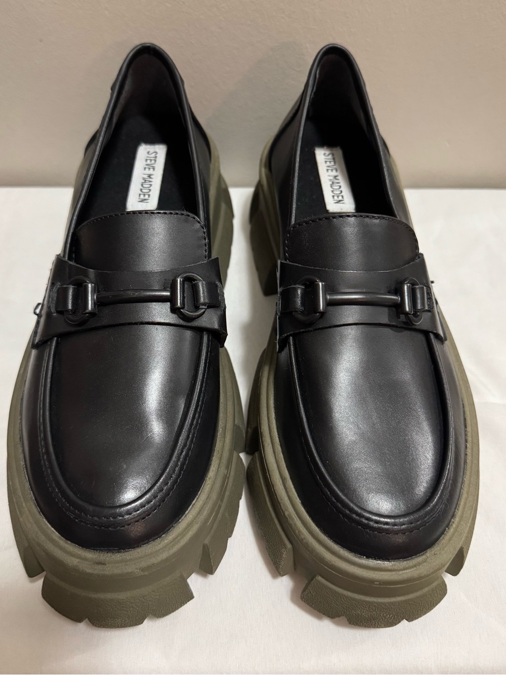 Steve Madden Chunky Lug Sole Loafers – Black Leather – Size 8.5